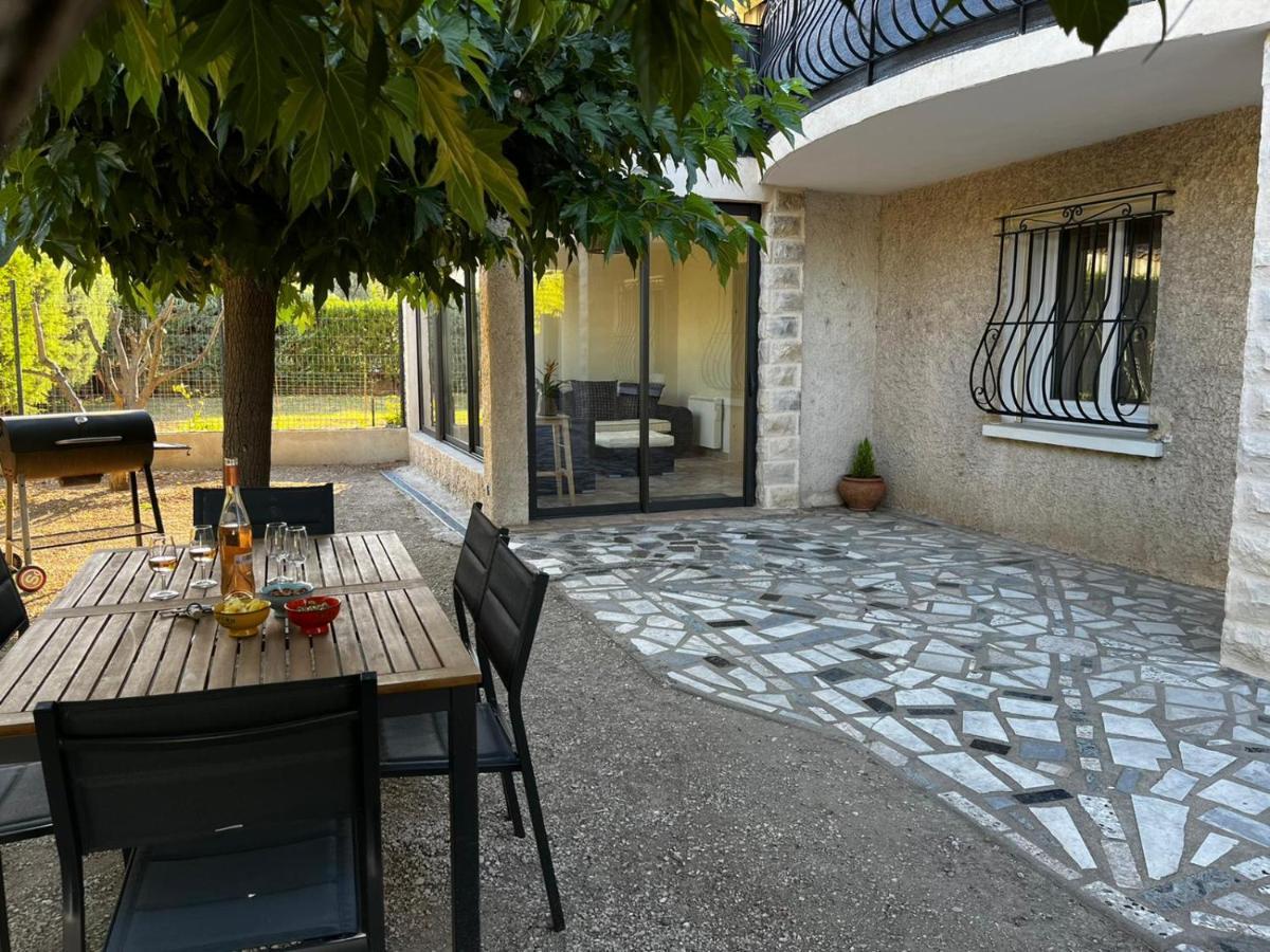 Villa Les Olivades Cavaillon Exterior foto
